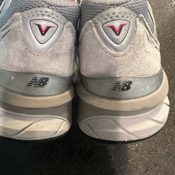 Men’s New Balance 990v5 - Picture 4 of 9